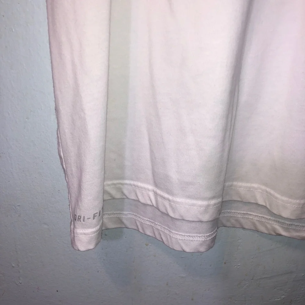 Nike Dri-Fit Short Sleeve Tee Shirt Size Large - Picture 2 of 4
